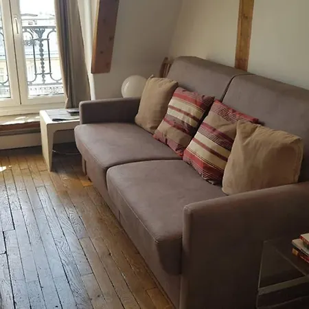 Saint Germain- Joli Pied A Terre Ideal De 2 Pieces Paris