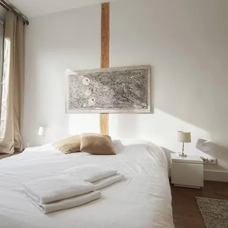 Saint Germain- Joli Pied A Terre Ideal De 2 Pieces Apartment Paris
