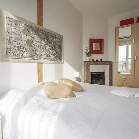 Saint Germain- Joli Pied A Terre Ideal De 2 Pieces *